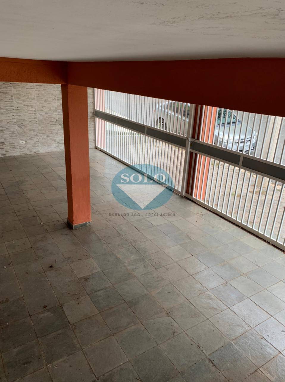 Casa à venda com 3 quartos, 250m² - Foto 1