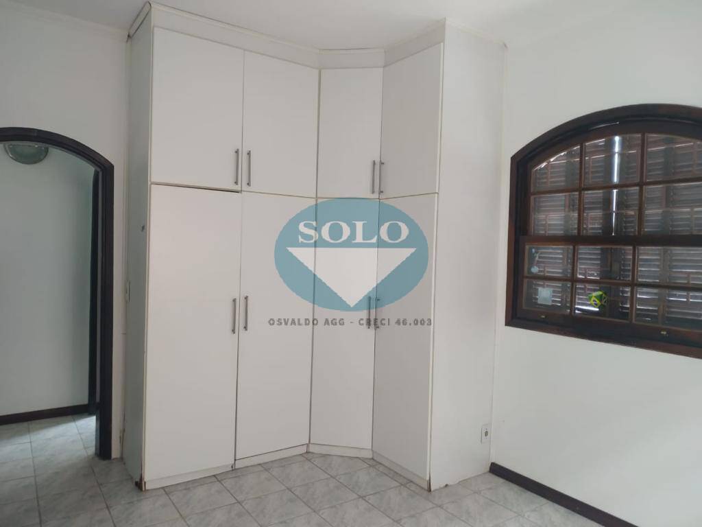 Casa à venda com 3 quartos, 250m² - Foto 15