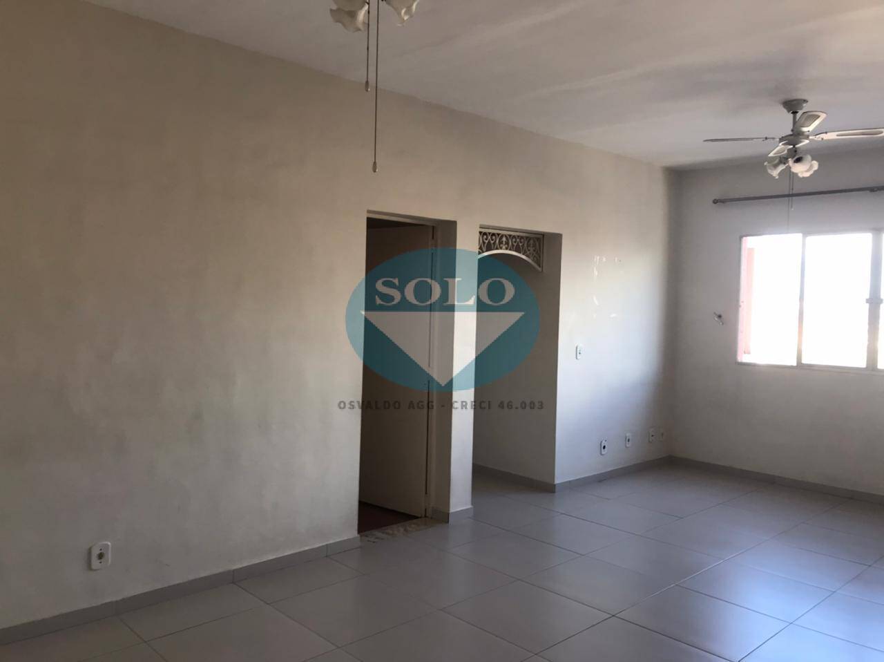 Apartamento à venda com 3 quartos, 117m² - Foto 2