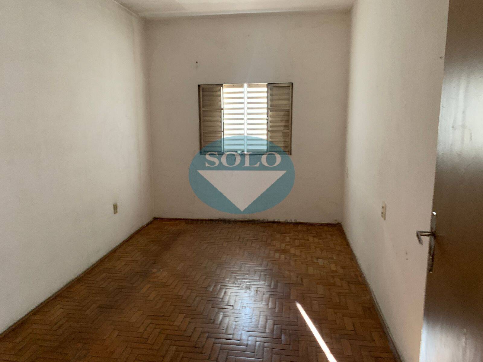 Casa à venda com 5 quartos, 200m² - Foto 13