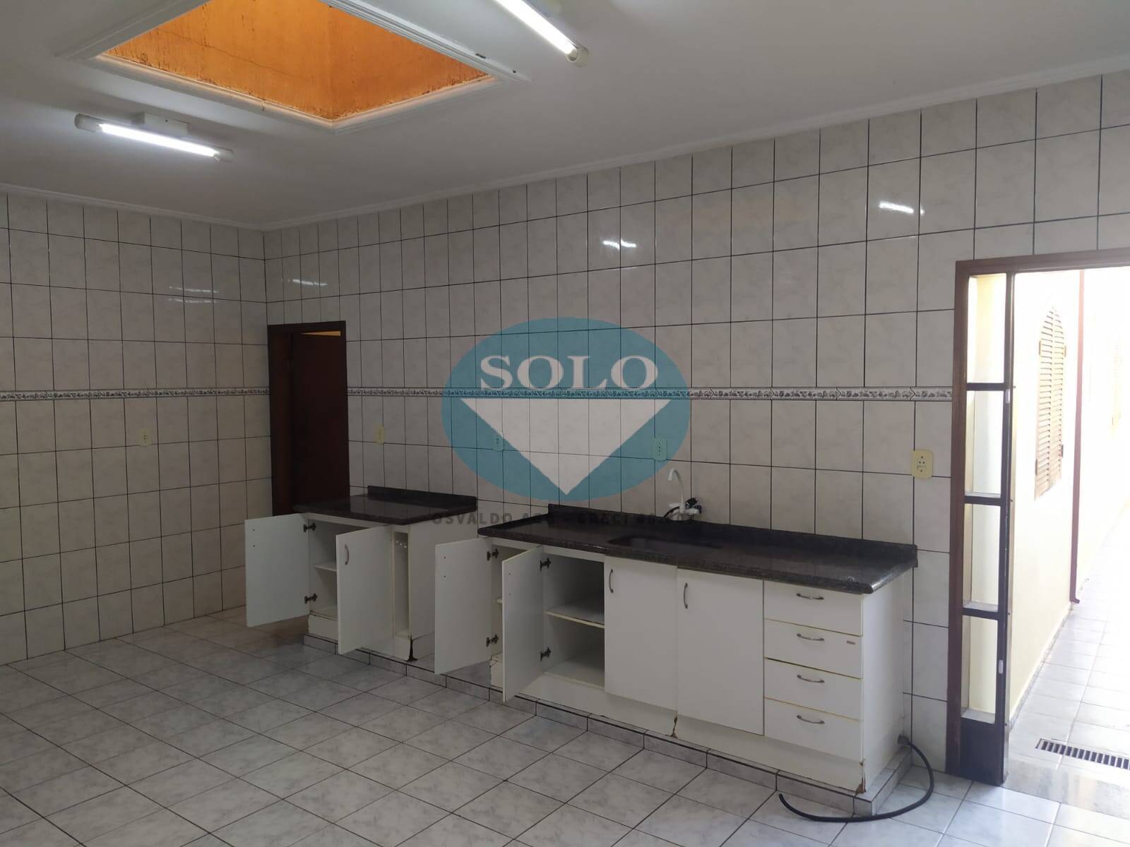 Casa à venda com 3 quartos, 170m² - Foto 25