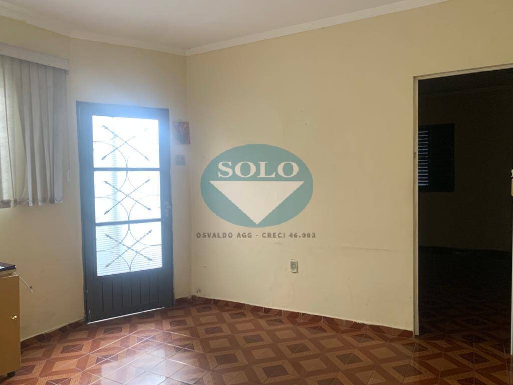 Casa à venda com 2 quartos, 150m² - Foto 1