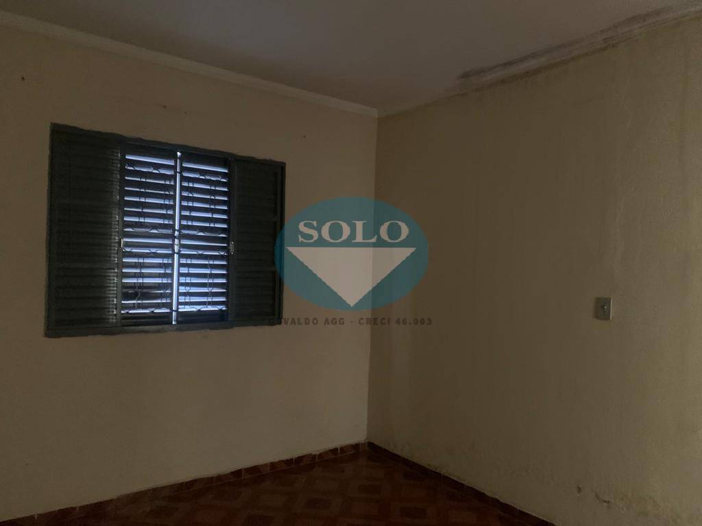 Casa à venda com 2 quartos, 150m² - Foto 3