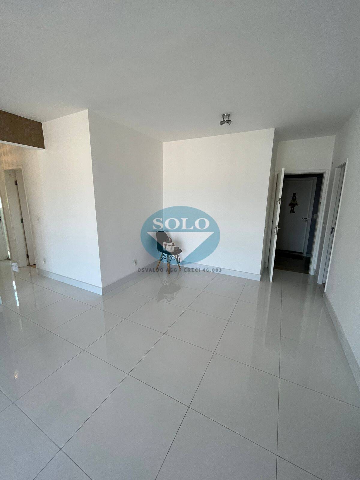 Apartamento para alugar com 3 quartos, 111m² - Foto 6