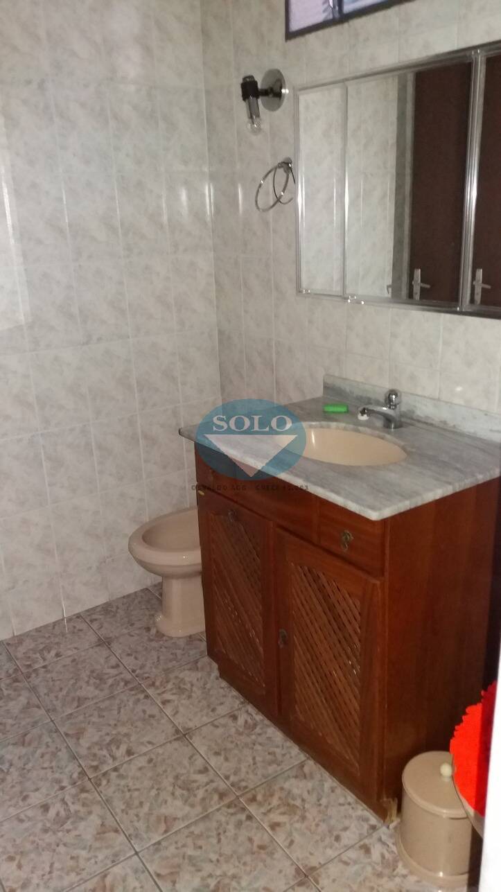 Casa à venda com 2 quartos, 200m² - Foto 11