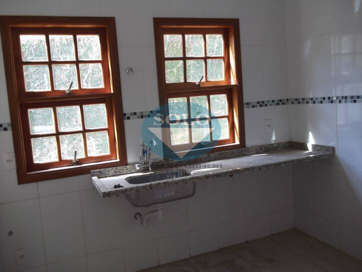 Casa à venda com 3 quartos, 130m² - Foto 4